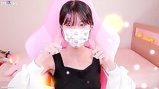 Erotic live chat with cute beautiful girl