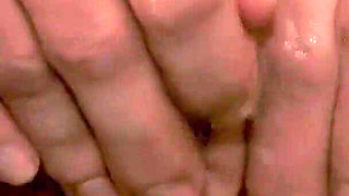 Tkitty Plays Under the Shower