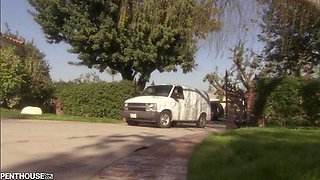 Lesbian Sex with Shawna Lenee & Sarah Vandella