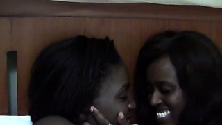 Sexy Ebony Lesbian MILF Eats Wet Pussy