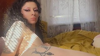 Horny tatted stepsister fucks herself