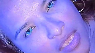 Seduction in the Bedroom Fellatio with the Feet of a Curvy MILF Until Ejaculation