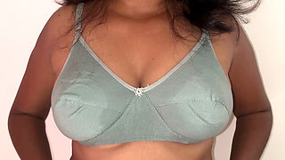 Desi Bhabi Boobs Massage- Indian Wife Bobs and Pussy Massage- Indian Wife Solo Sex Video