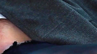 Teen gets her pussy eaten and sucks cock