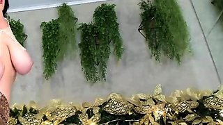 Big boobs milf masturbating