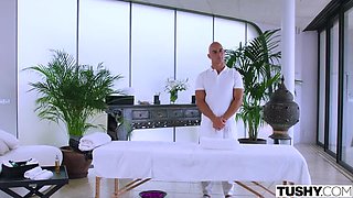 Venera Maxima & Christian Clay: Smoothing Out the Wrinkles (Anal, Big Tits, Facial, Blonde, MILF)