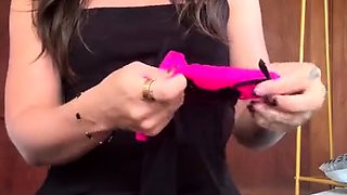 Brunette Solo Webcam Masturbation