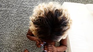 Close up fuck girl in big cock