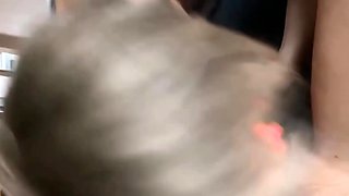 une fellation suivie d une sodomie devant la télé