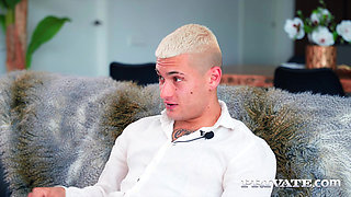 Private com - Do you know how Norah Juliette's face ends up after interviewing the star of the team?