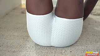Fakehub Originals - Banging the Bubble Butt Yoga Teacher Josy Black