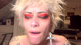 Nose Fetish Custom, Lips Smelling, Lip Fetish, Button Nose, Gith, Tattoos and Piercings