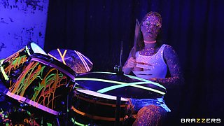 Bang The Drummer With Scott Nails, Felicity Feline - Brazzers