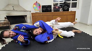 Muscles Vs Weak Slave