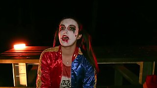 juju la vampire défoncée en exterieur