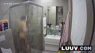 LUUV. Kareflore films her real amateur, homemade shower routine for her real life show