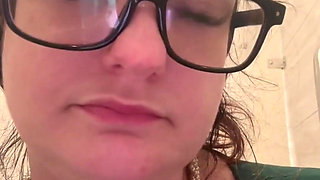 BBW Eye Contact Toilet Farts and Log Plops Intimate POV with Bella Blast
