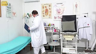 Mature MILF's Big Clit and Pussy Examined, Making Her Cum Hard