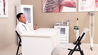 Kitzia Suarez - The Doctor Gives Her Protein