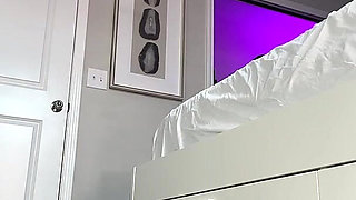 Sexy Evelin Fucks Her Dildo for You