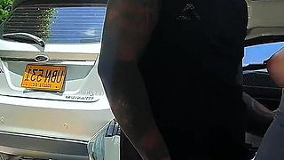 Colombian Woman Cheats on Her Husband with the Mechanic Just Before Leaving for the Gym