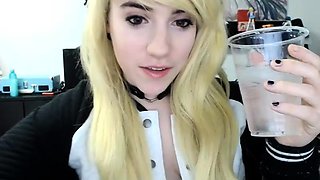 Blonde Teen Solo Masturbating On Webcam