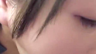 Breeze-kissed Bliss-can You Handle How She Enjoys Your Warm Treat in Public? Chapter-2