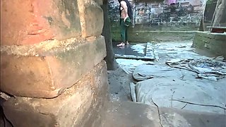 Beautiful Bangladeshi Bhabhi Chudlam in the rain