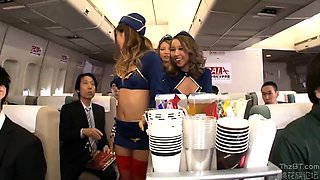 Bunch of amateur college girls having fun and group sex