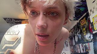 No Makeup Goth Girl Makes You Worship Her Nose in the Sun