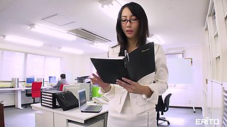 Haruka's Steamy Private Heat in a Sultry Secretary Rush